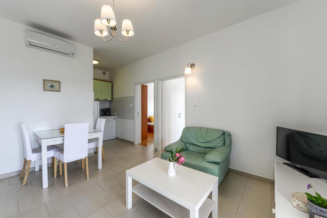 Zara 1 Apartment Kruševo Екстериор снимка